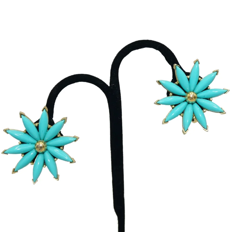 Statement Earrings for Bold Looks-Trifari Flower Clip-On Earrings