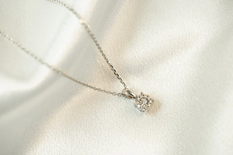 Classic Silver Necklace for Everyday Wear-10k Diamond Necklace