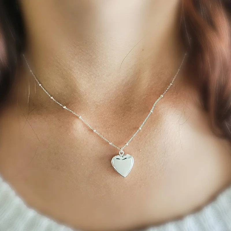 Dainty Necklace for Everyday Looks-Heart Shaped Locket Necklace