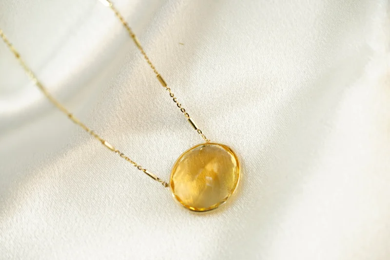 Vintage Gold Necklace for Classic Look-14k Yellow Crystal Necklace