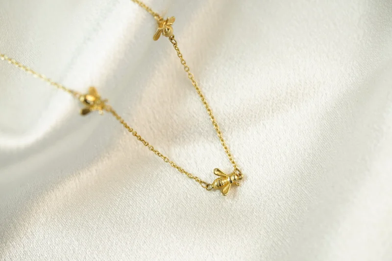 Gemstone Necklace for Wedding-14k Bee Necklace