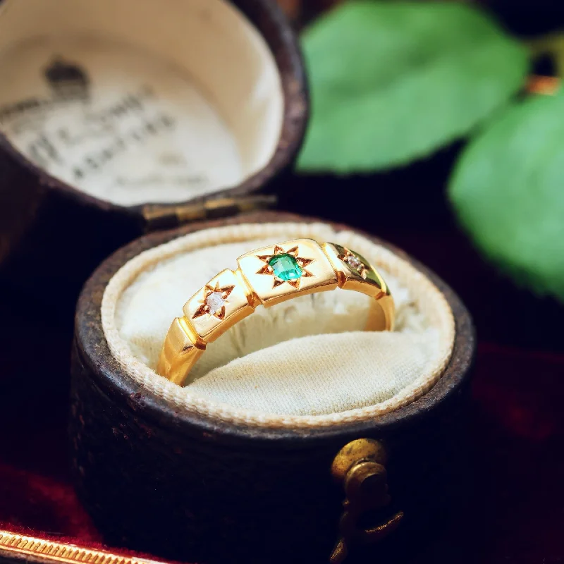 Custom Wedding Band with Initials-CUTE Antique Emerald & Diamond Starred Band Ring