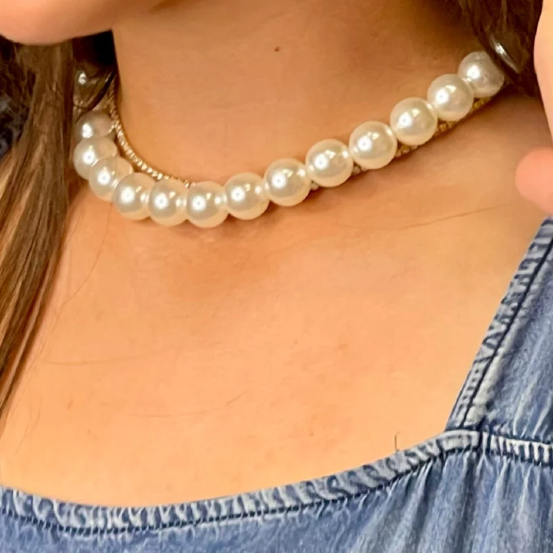 Elegant Necklace for Bridesmaids-Pearls of Wisdom Chunky Pearl Necklace